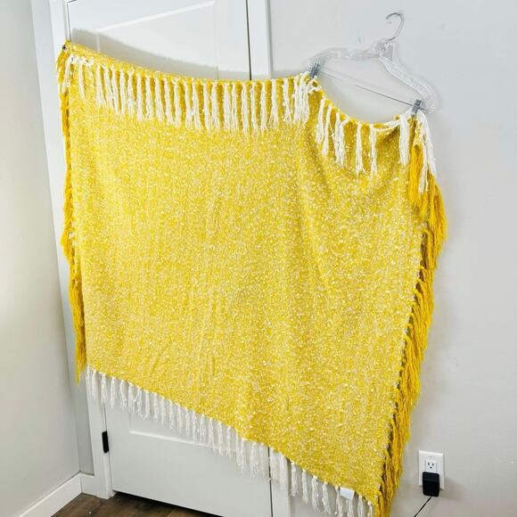 Shabby Chic Farmhouse Fringe Yellow+White Throw Blanket 42X56 - Picture 5 of 7